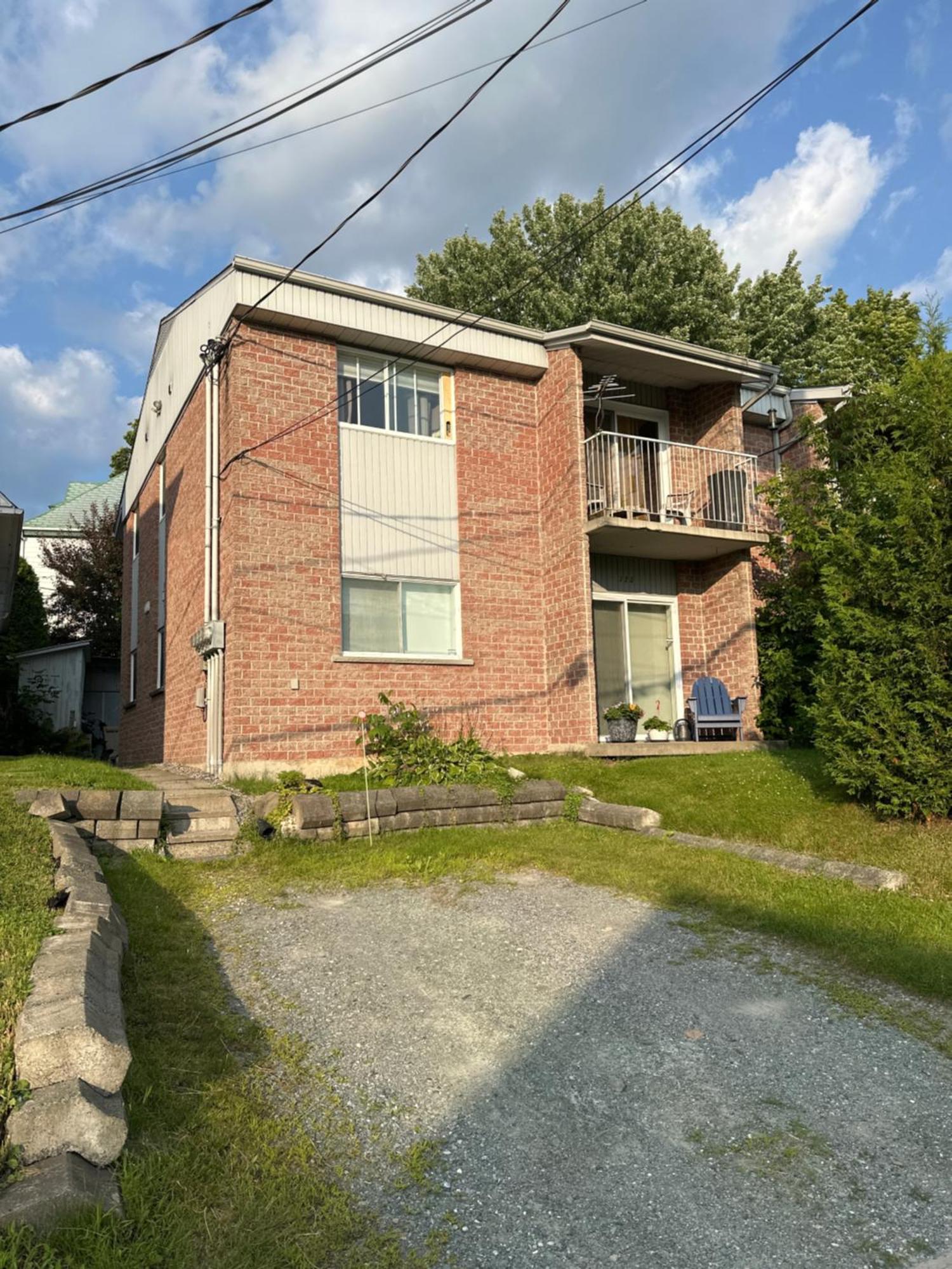 Quiet, Comfortable Great Location 2 Bedroom Sherbrooke Exterior foto